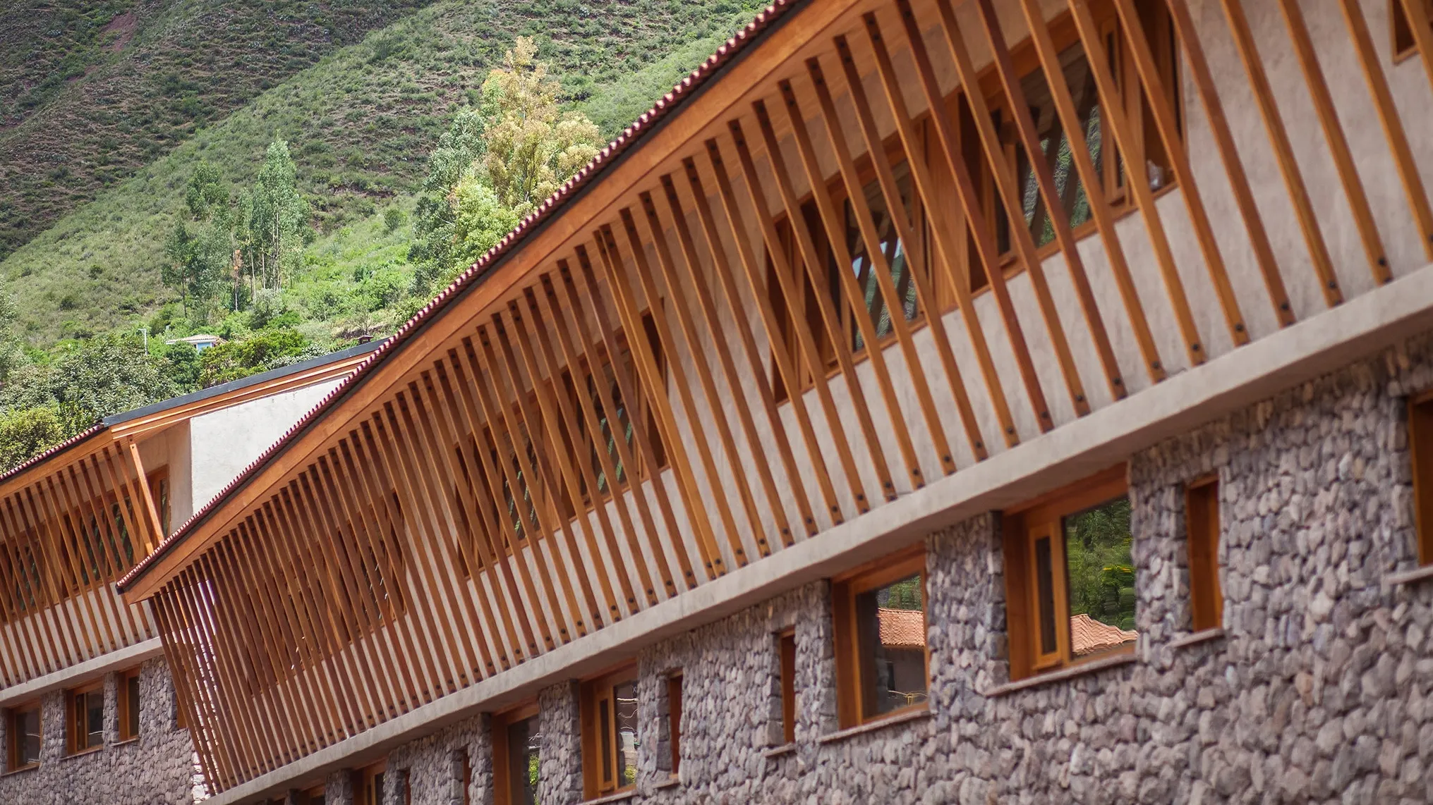 Exterior1-ExploraValleSagredo-Peru-CRHotel