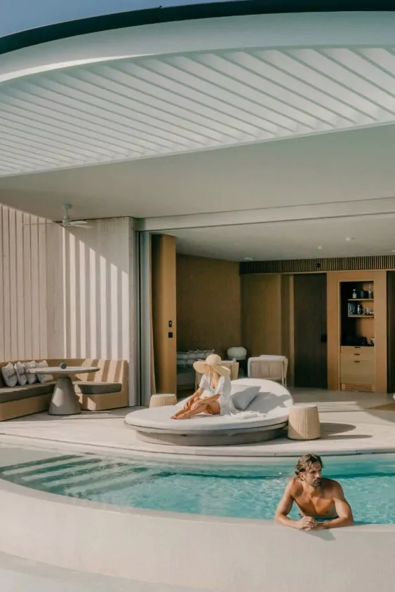 The-Ritz-Carlton-Maldives-Fari-Islands-Lagoon-Pool-Villa_1-1500x844-1 copy