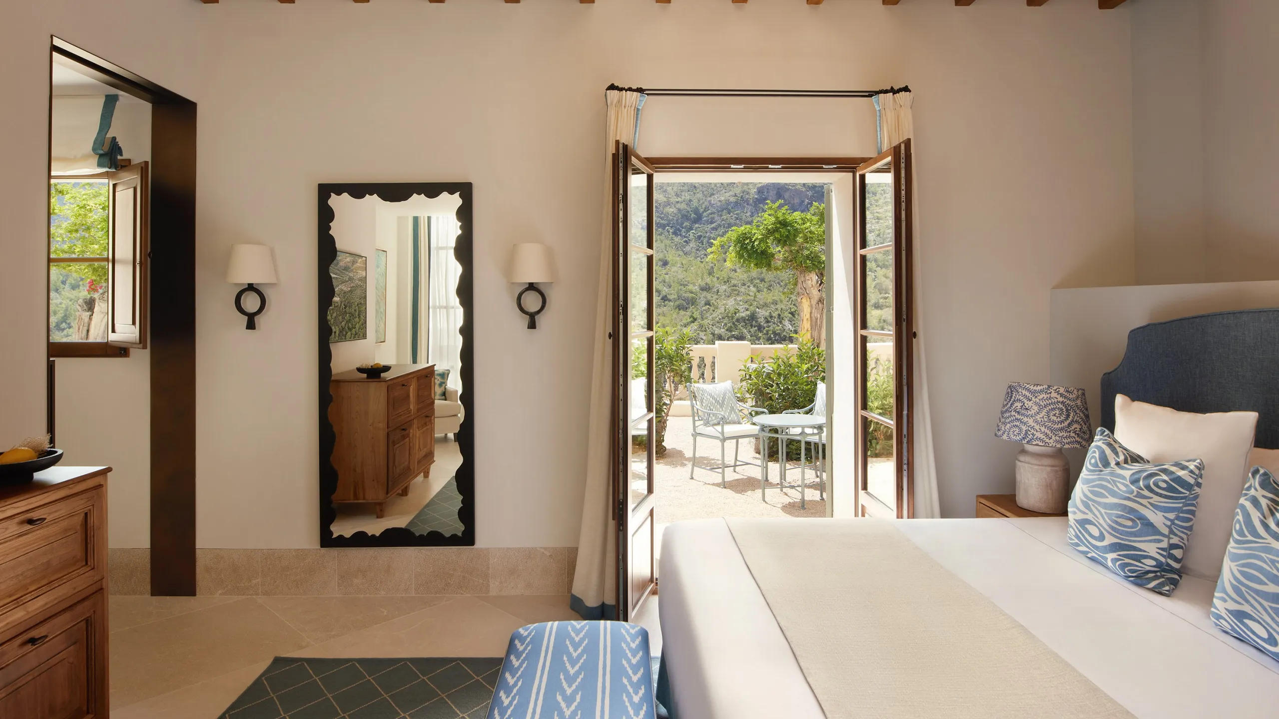 son-bunyola-hotel-deluxe-mountain-view-room-1-1